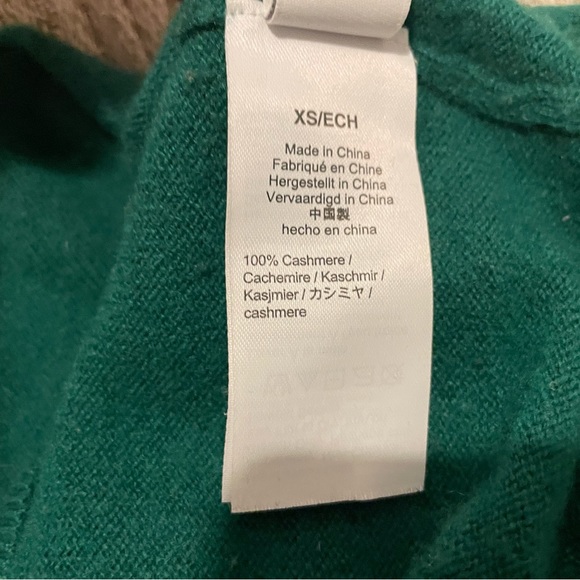 J.Crew Green Cashmere Sweater Size XS - Picture 3 of 3